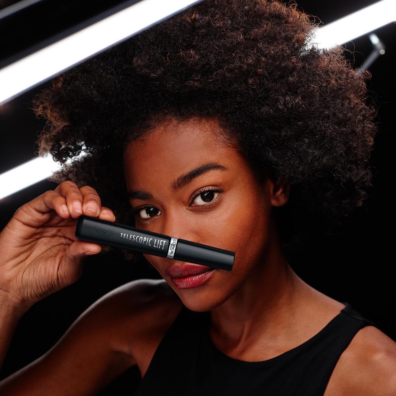 Detalle de L'Oréal Paris Telescopic Lift Extra Black: mascara che allunga, volumizza e mantiene a lungo