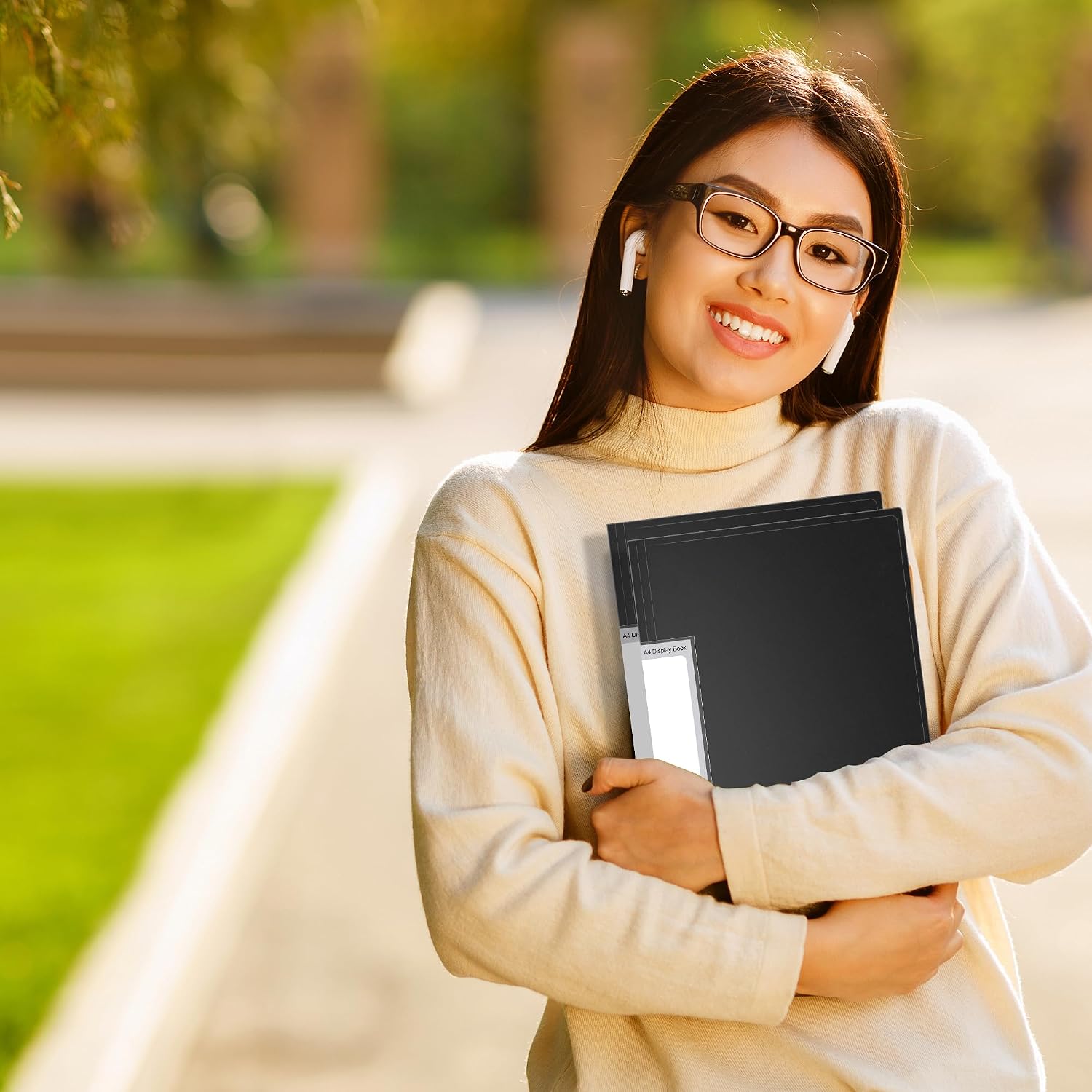 Detalle de FOSHISY 60-Pocket A4 Binder with Plastic Sleeves (Black, 60 Pockets, 6 Pack)