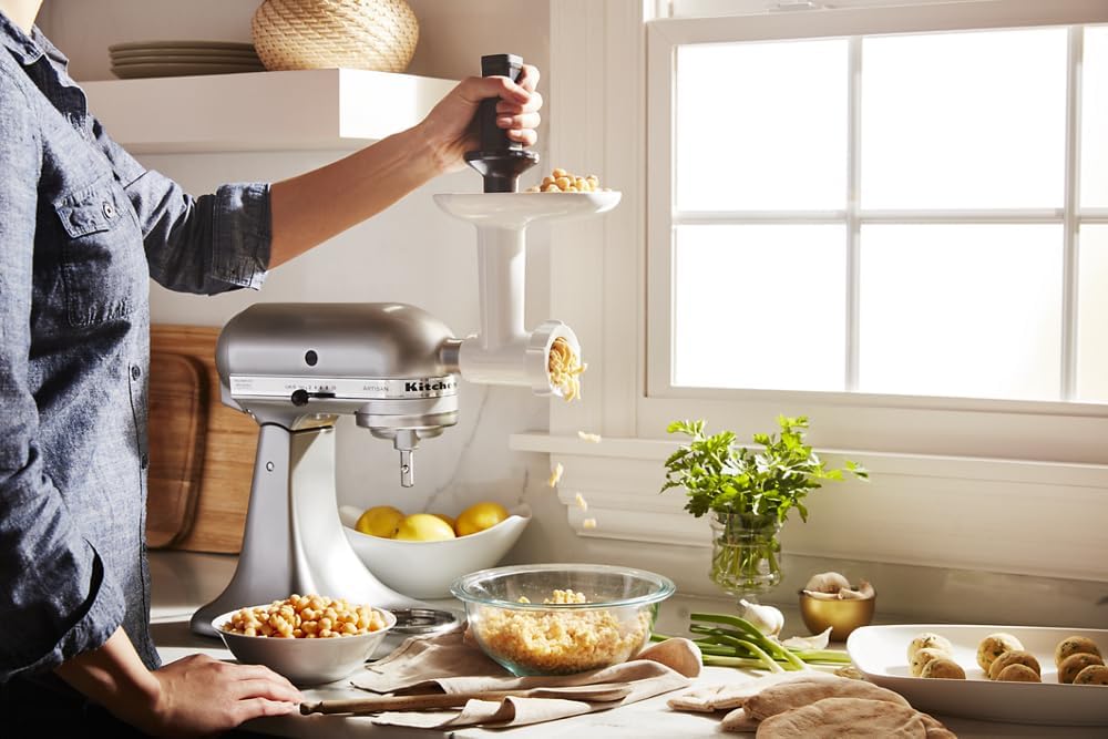 Detalle de KitchenAid Food Grinder Attachment KSMFGA