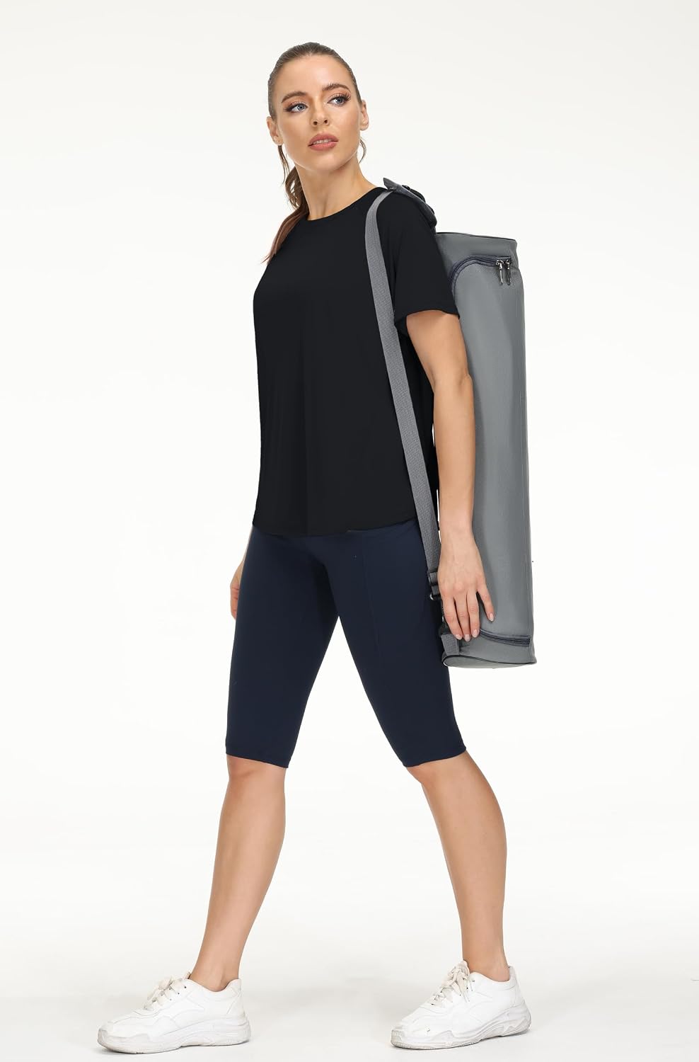 Detalle 2 de THE GYM PEOPLE t-shirt workout da donna con manica corta traspirante e spacchi laterali