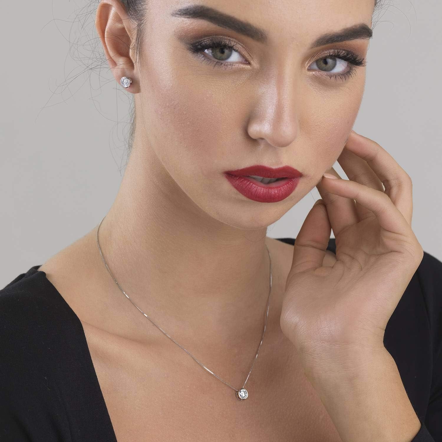 Detalle de Orecchini Punto Luce Cipollina in Argento 925 Rodiato con Zirconia Cubica – inSCINTILLE