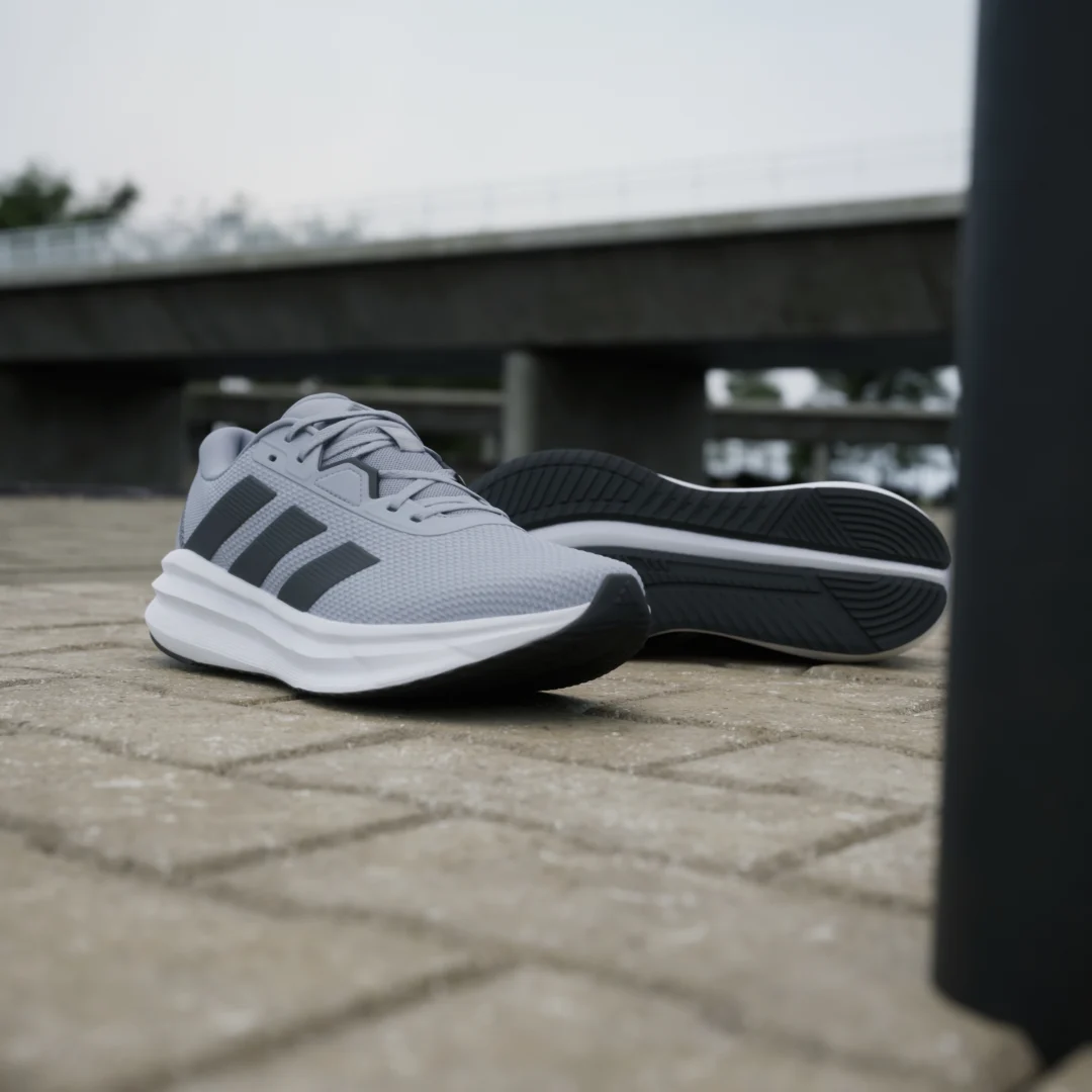 Detalle de Zapatilla Galaxy 7 Running