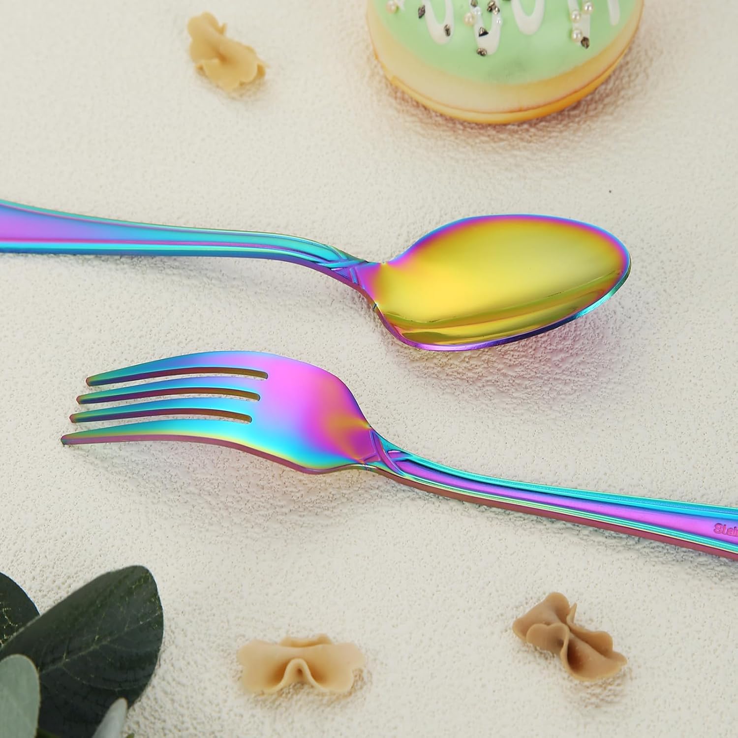 Detalle de X-Haoware 30-teiliges Regenbogen Besteckset – Edelstahl für 6 Personen, spülmaschinenfest