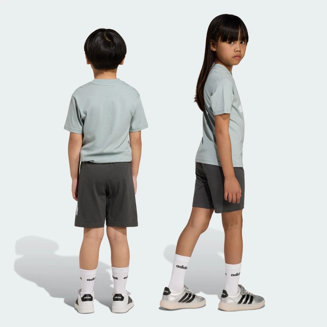 Thumbnail 1 de Conjunto Essentials para niños: camiseta y pantalón corto en verde de Adidas