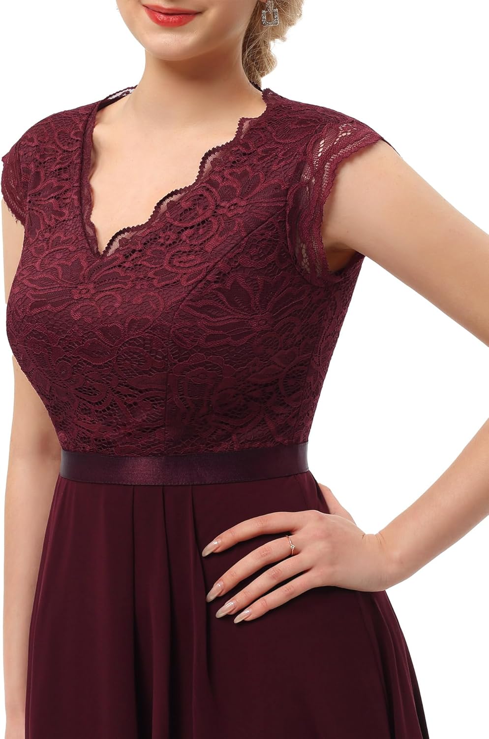 Thumbnail 3 de Robe de demoiselle d'honneur en dentelle courte