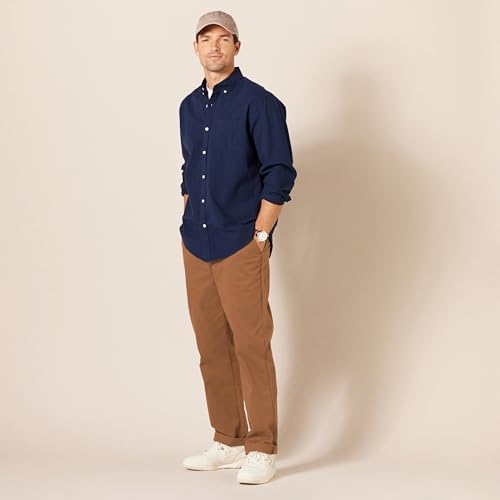 Detalle 2 de Amazon Essentials Men's Classic-Fit Wrinkle-Resistant Chino Trousers, Dark Khaki Brown, 40W/32L