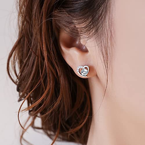 Detalle de ITESSY Silver Stud Earrings for Women – Heart-Shaped White Gold Plated Cubic Zirconia Studs