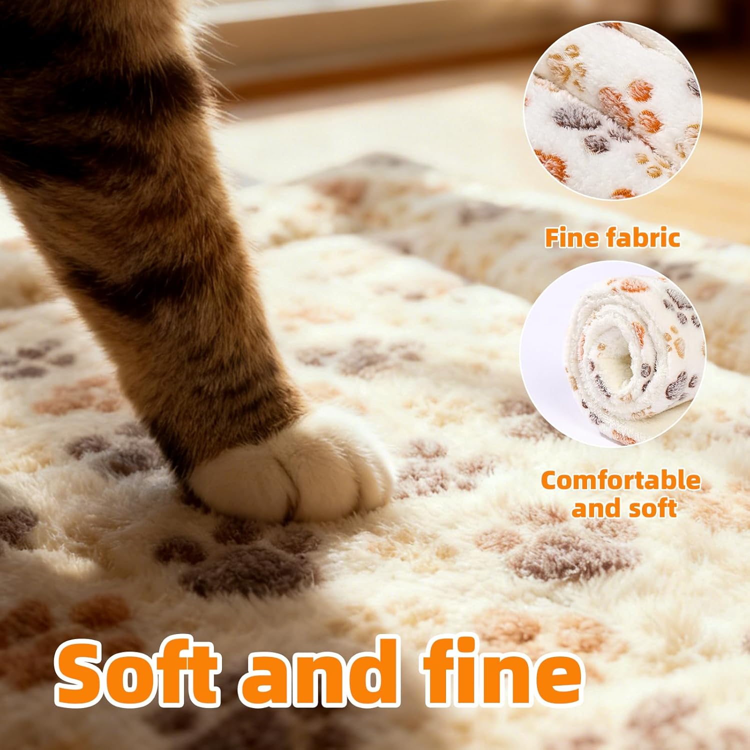 Detalle de THALWEN Soft Fleece Pet Sleeping Mat (Double-Sided) – White with Paw Print, 86x58cm
