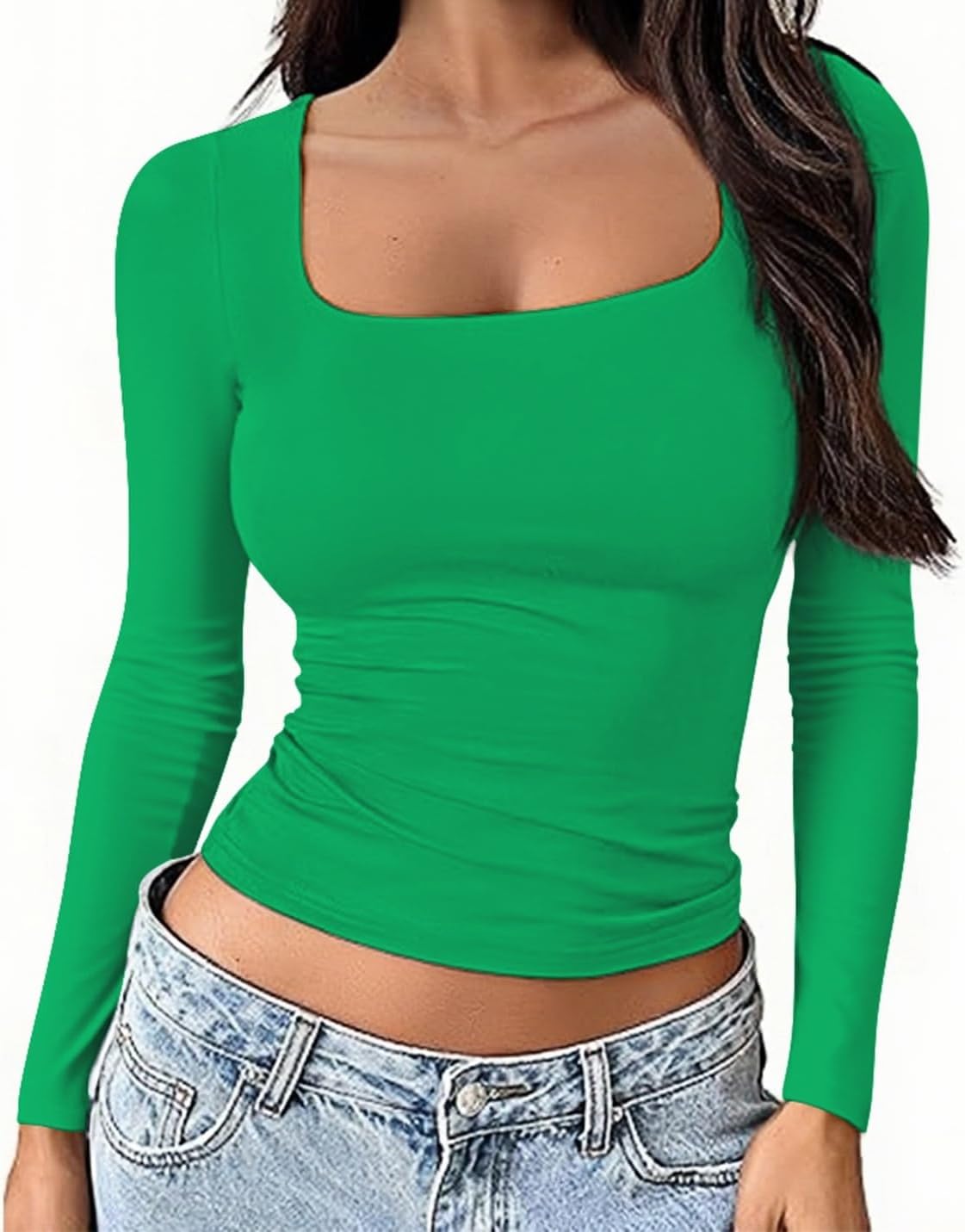 Detalle de OYIGELZ Women's Long Sleeve Square Neck Cotton Crop Top – Versatile Y2K-Influenced White Tee for Everyday Looks