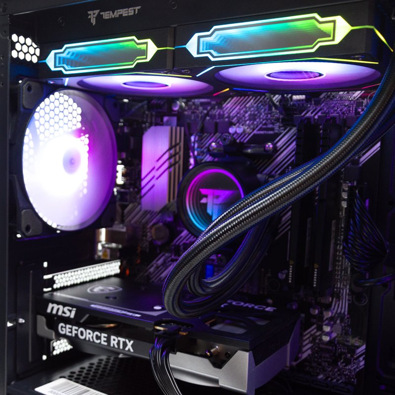 Detalle 2 de PcCom Ready AMD Ryzen 7 5800X con 32 GB / 1 TB SSD / RTX 5060 V2 – Windows 11 Home