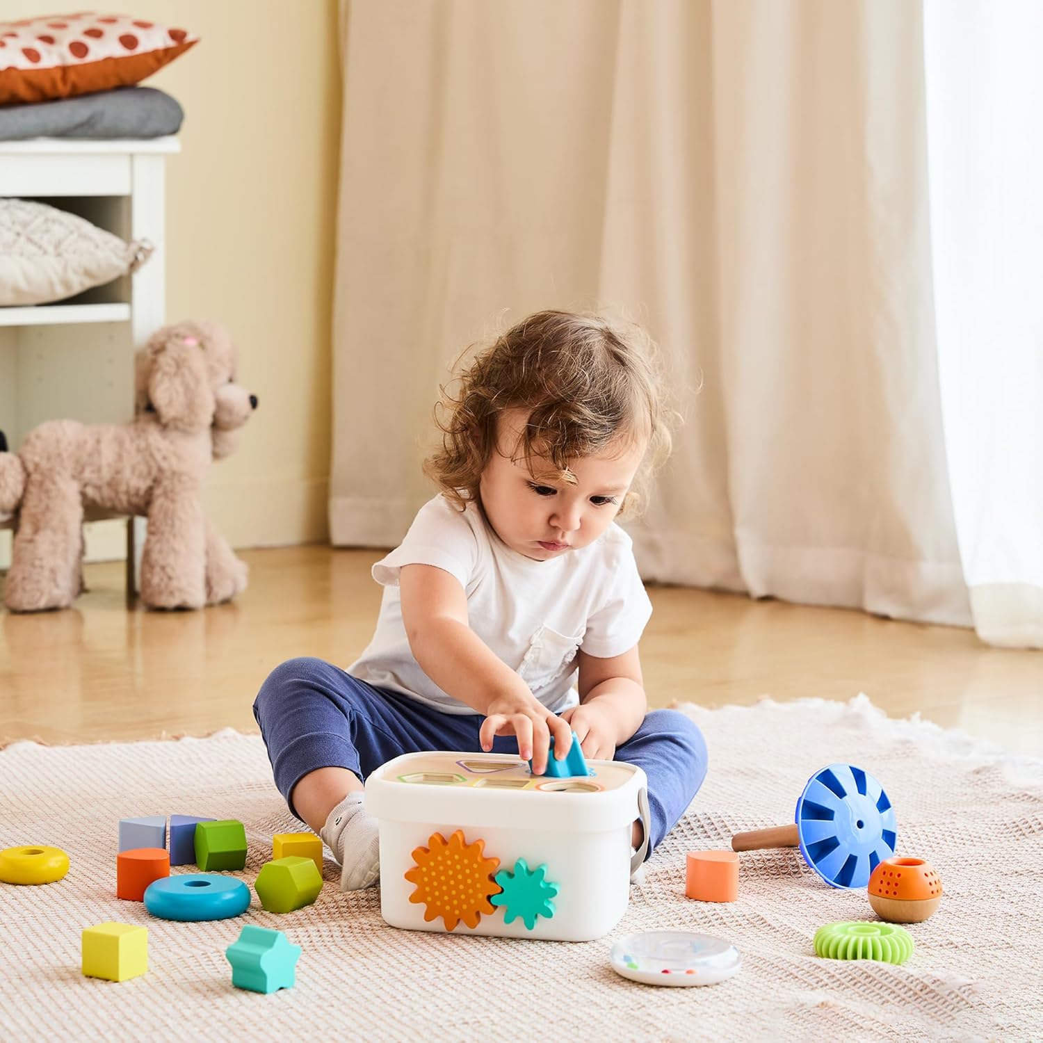Detalle de Amazon Basics Wooden Shape Sorter and Rainbow Stacker Classic Baby Toy Set (Medium, Multicolor)