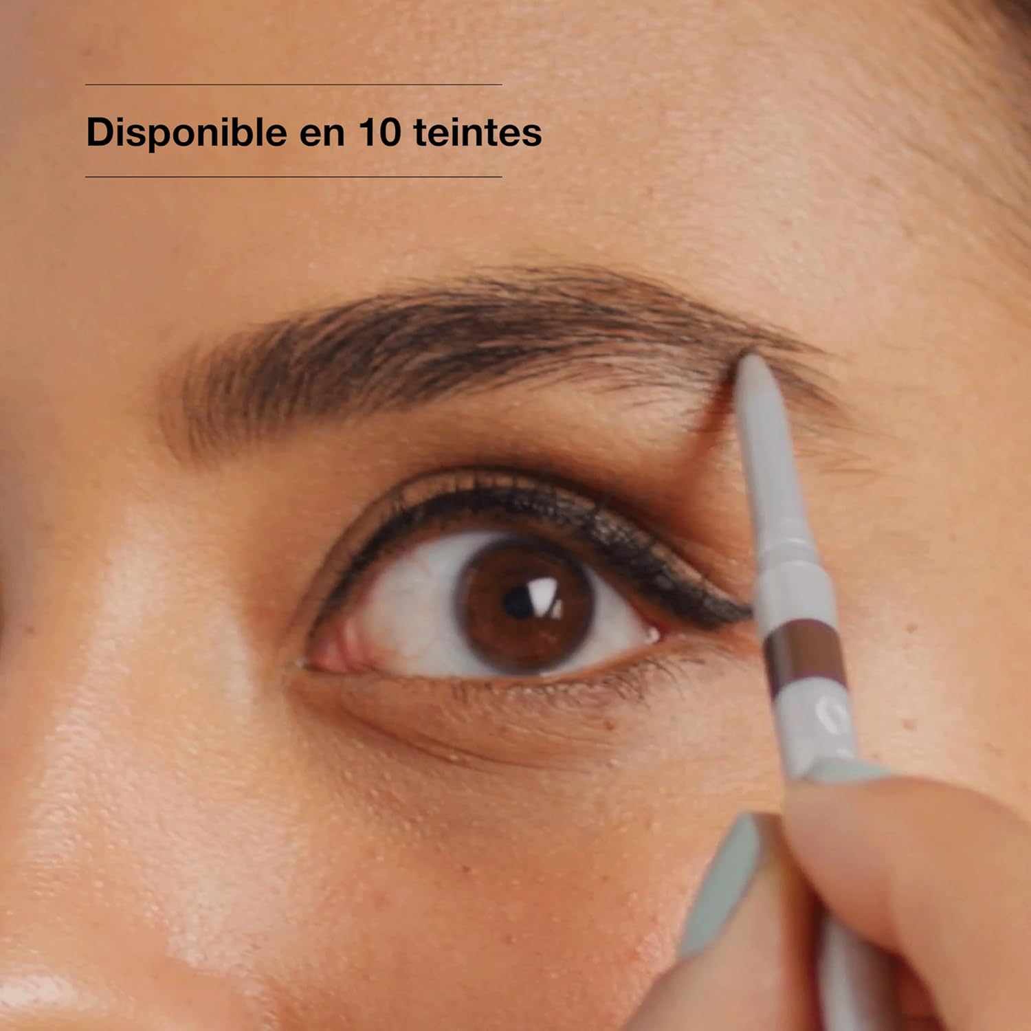 Thumbnail 3 de Clinique Quickliner Stylo Dessin des Sourcils | Ne Coule Pas — précision et tenue longue durée