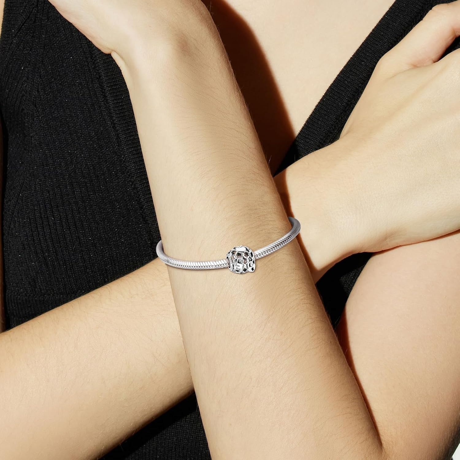 Detalle 2 de Ruaidhra 925 Sterling Silber Charms Anhänger mit Gravuren „Locked in your heart“, „True love“ & „Love you“