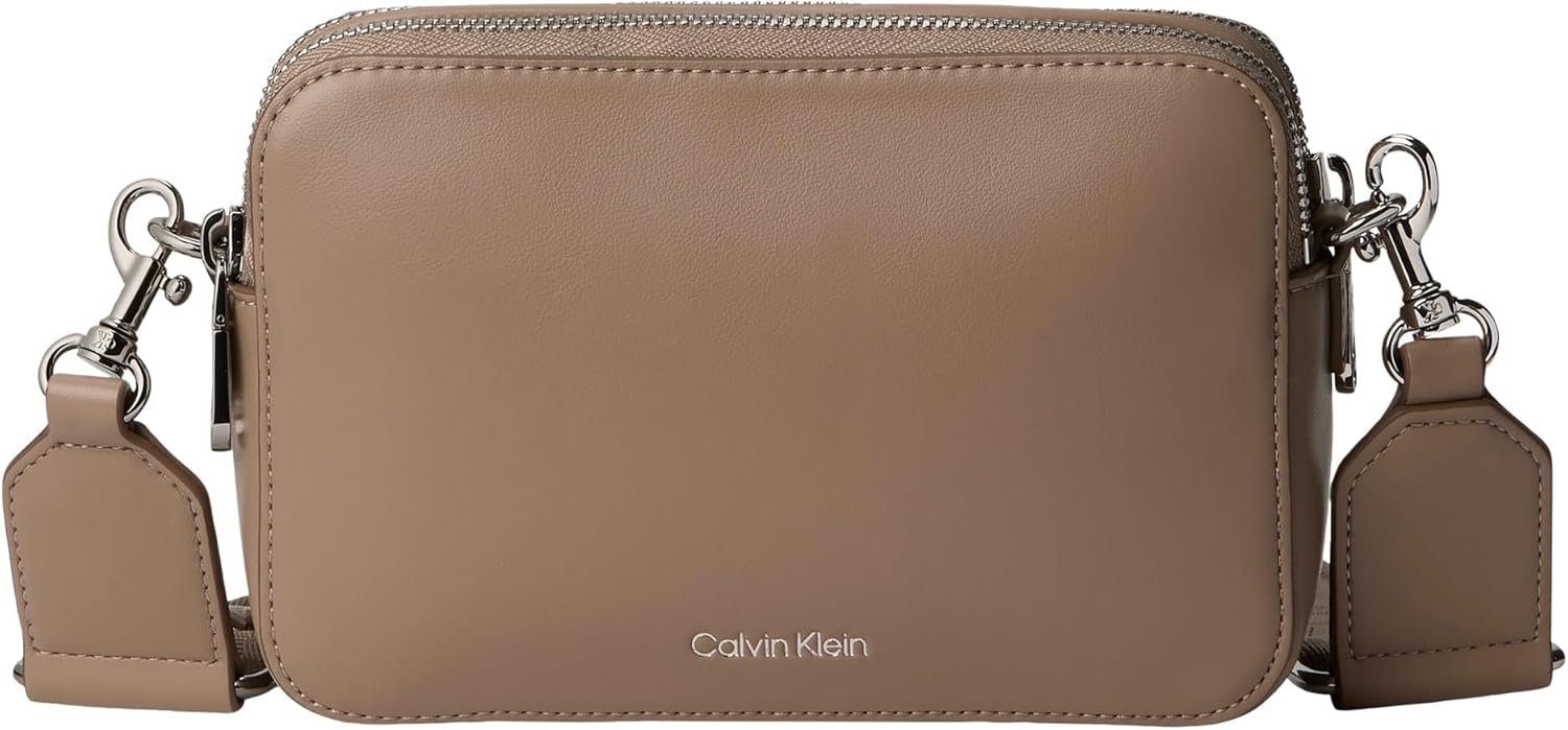 Detalle 2 de Calvin Klein Sac à Bandoulière Femme Webbing Double Strap — Élégance sobre et authenticité