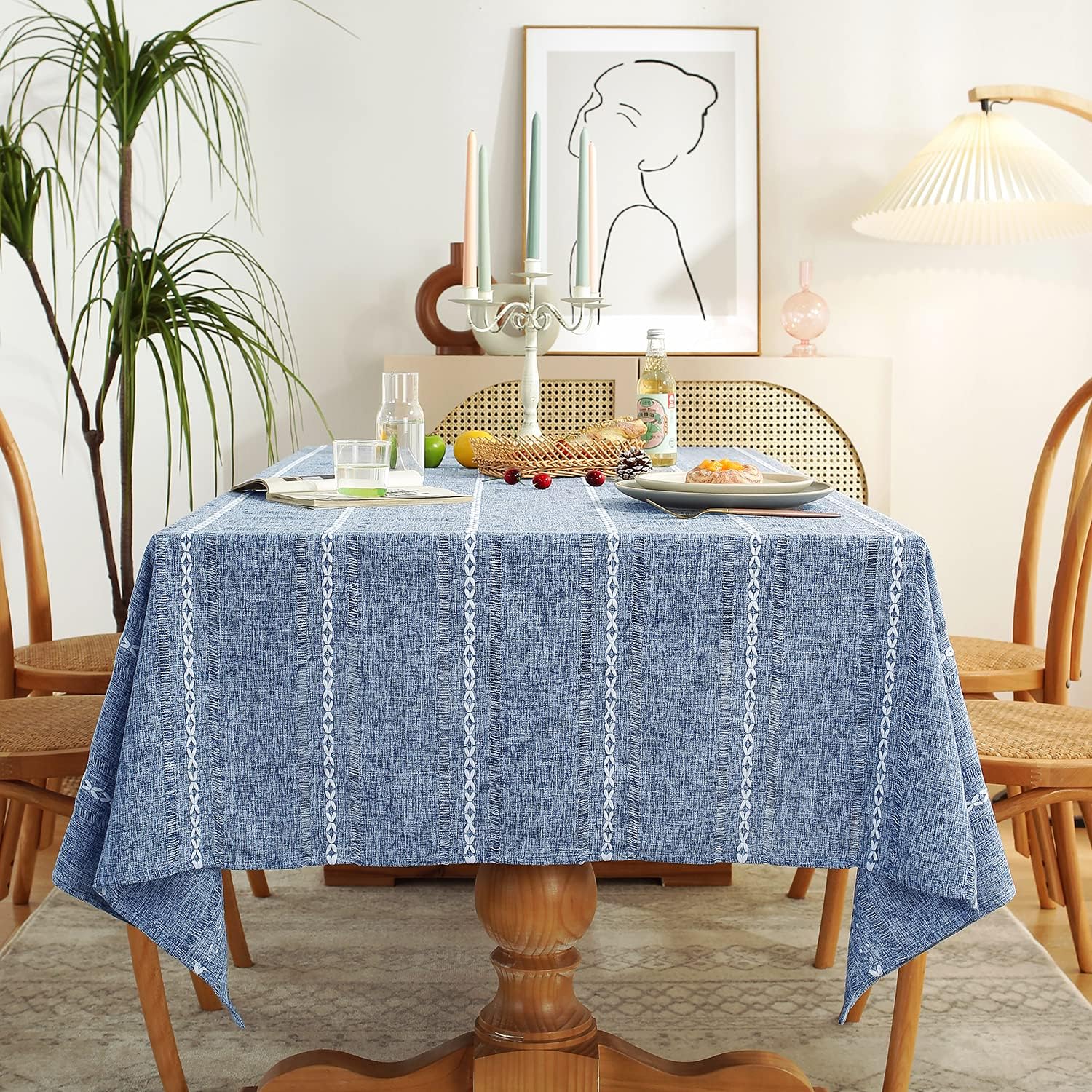 Detalle de Chassic 60 x 120 Inch Rectangular Tablecloth in Hemstitch Blue