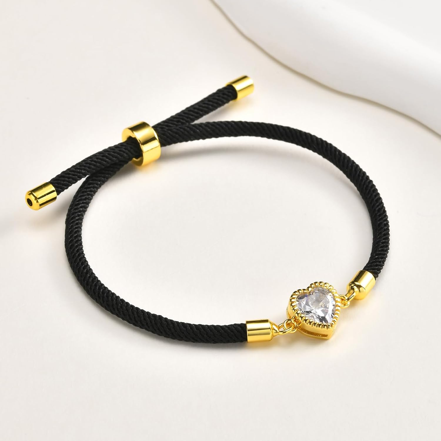 Thumbnail 4 de Gamtic Herz Armband Damen Freundschaftsarmband mit CZ-Herz & verstellbarem Knoten (14–22 cm)