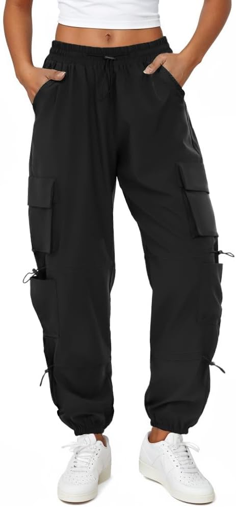 Detalle de COPYLEAF Women's Cargo Pants