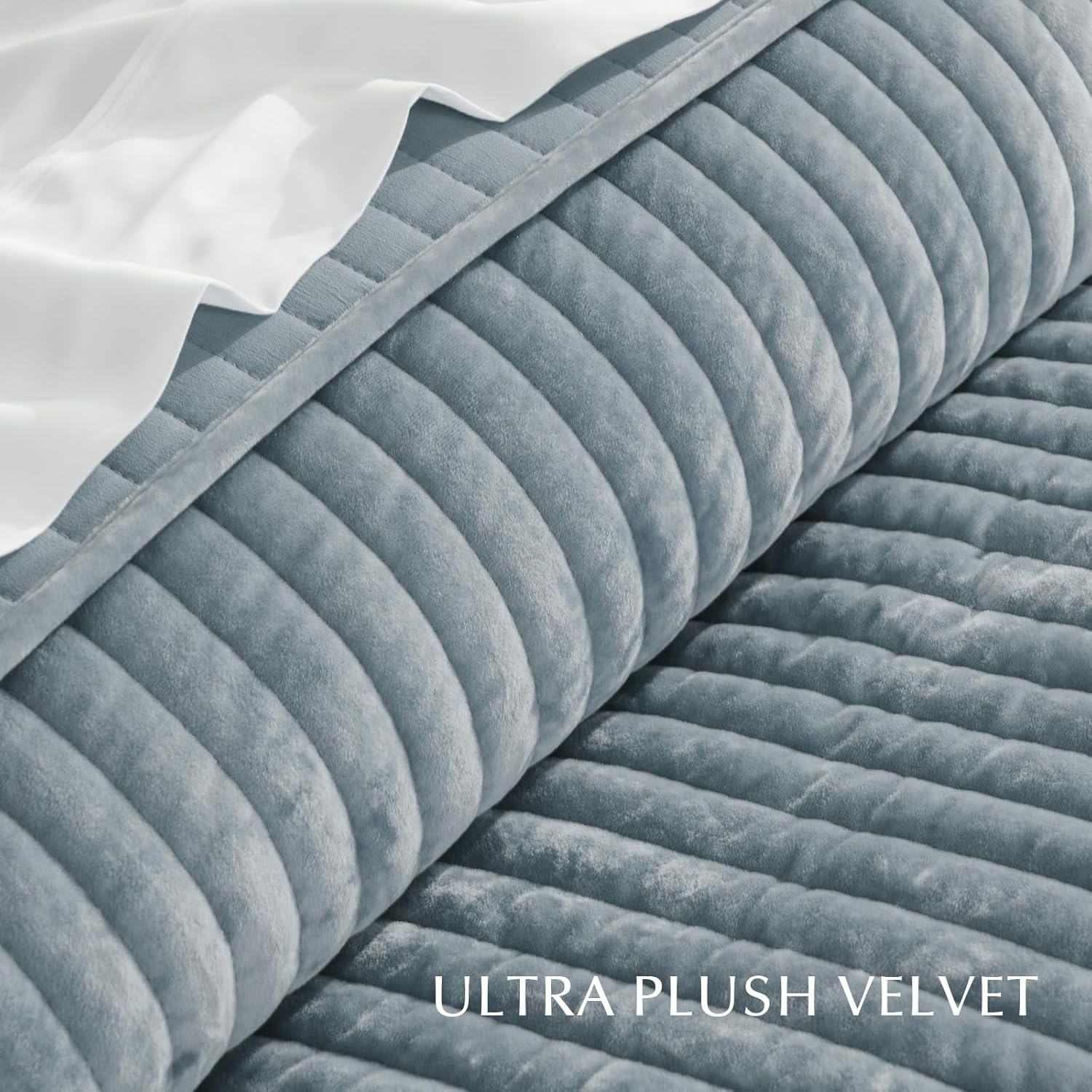 Thumbnail 4 de EVERGRACE Velvet Quilt Set (King Size) in Blue Linen — Luxurious Soft Striped Channel Bedding with 2 Shams