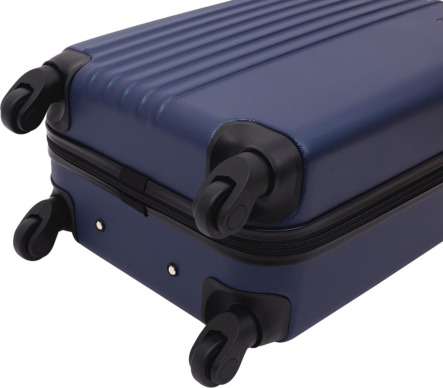 Detalle 2 de Travelers Club 20" Cosmo Carry-On in Navy Blue