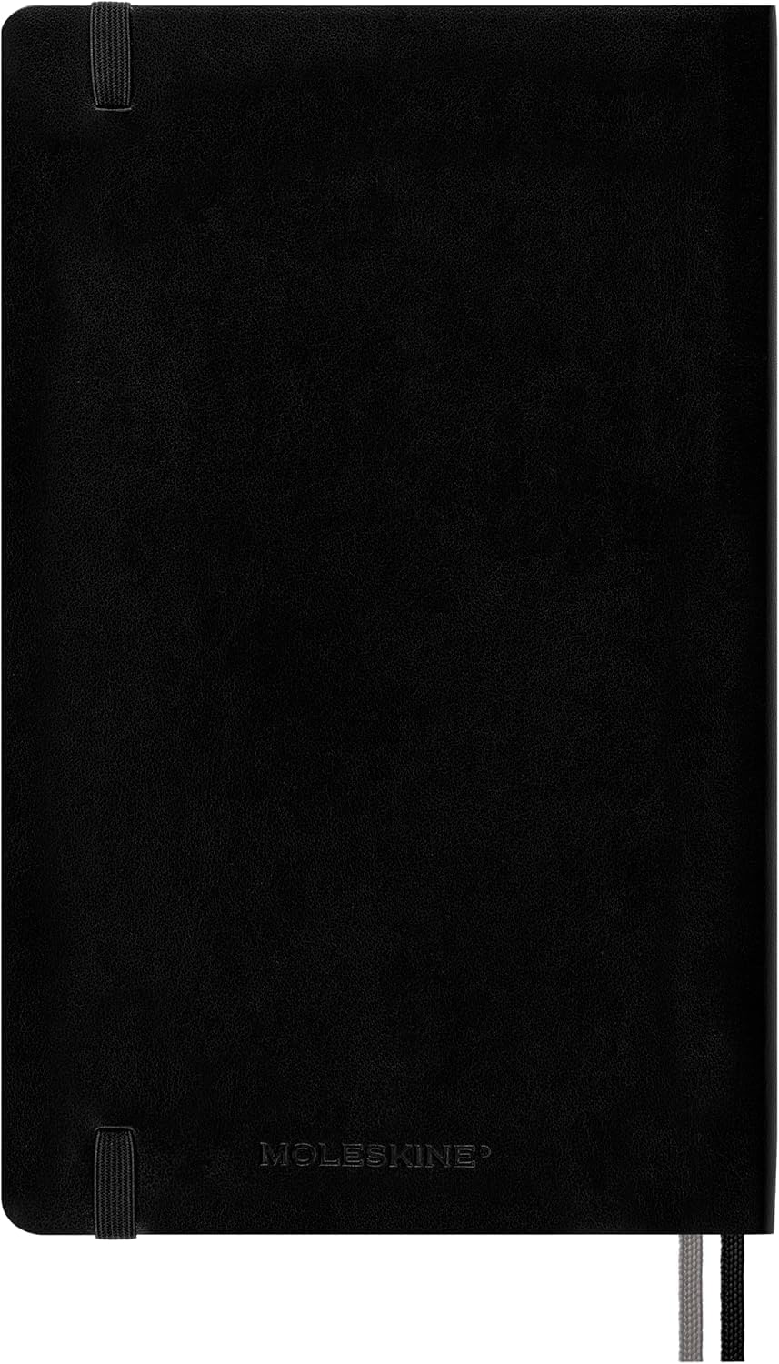 Detalle de Moleskine Classic Expanded Ruled Notebook – Black, Large (A5) 400 Pages