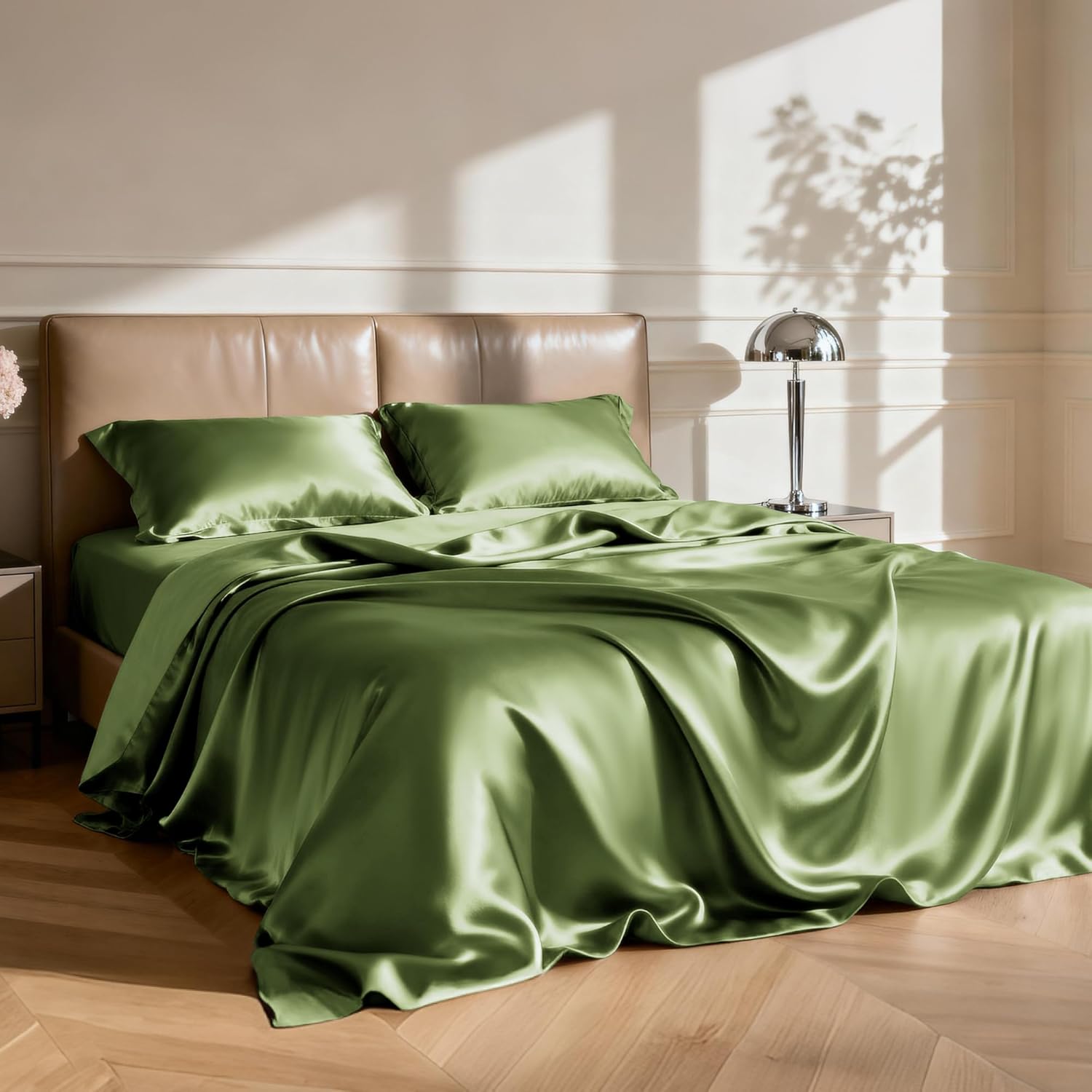 Detalle de Love's cabin Satin King Sheet Set, 4-Piece, Sage, 15-Inch Deep Pockets