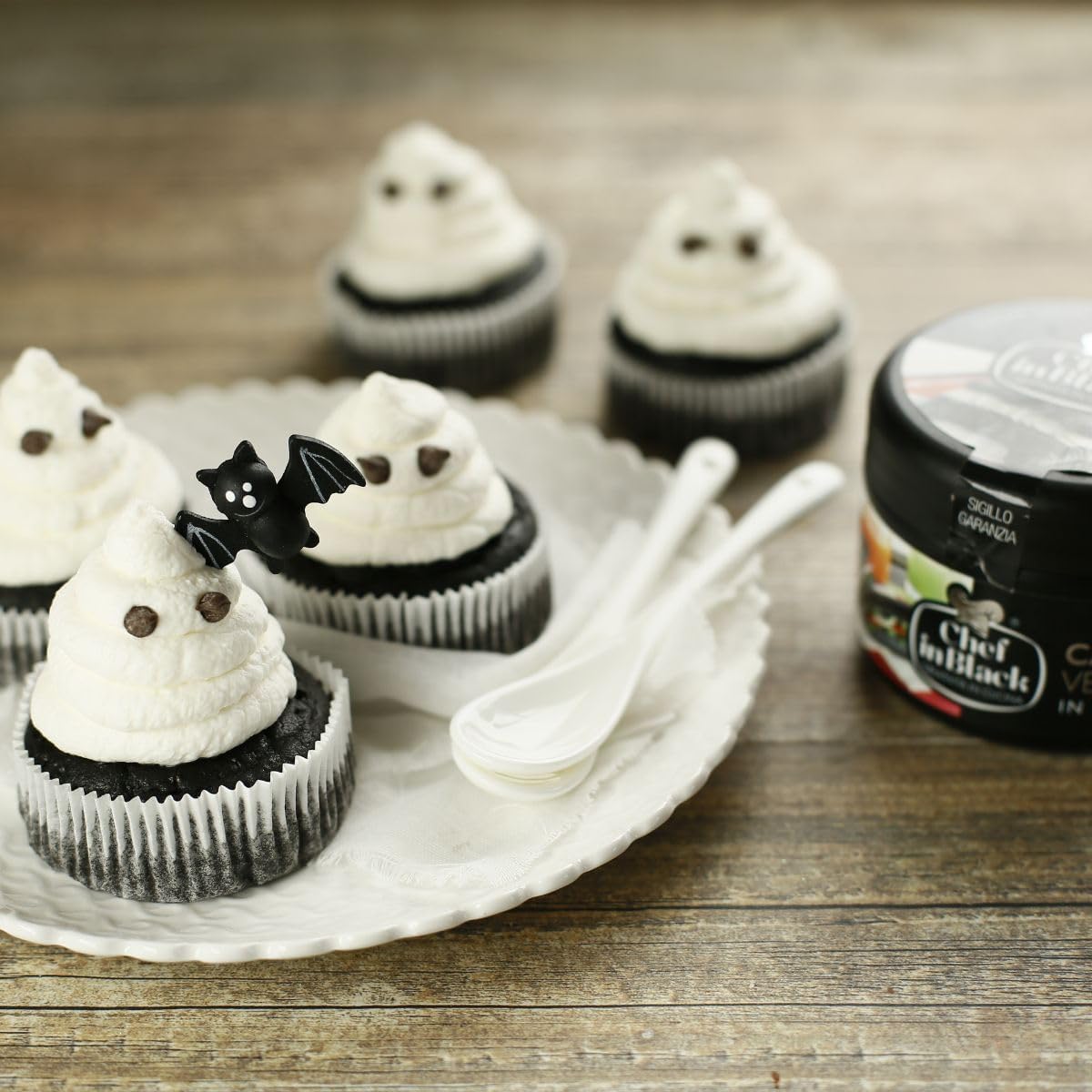 Detalle 2 de Chef in Black Carbone vegetale 70g 🧁