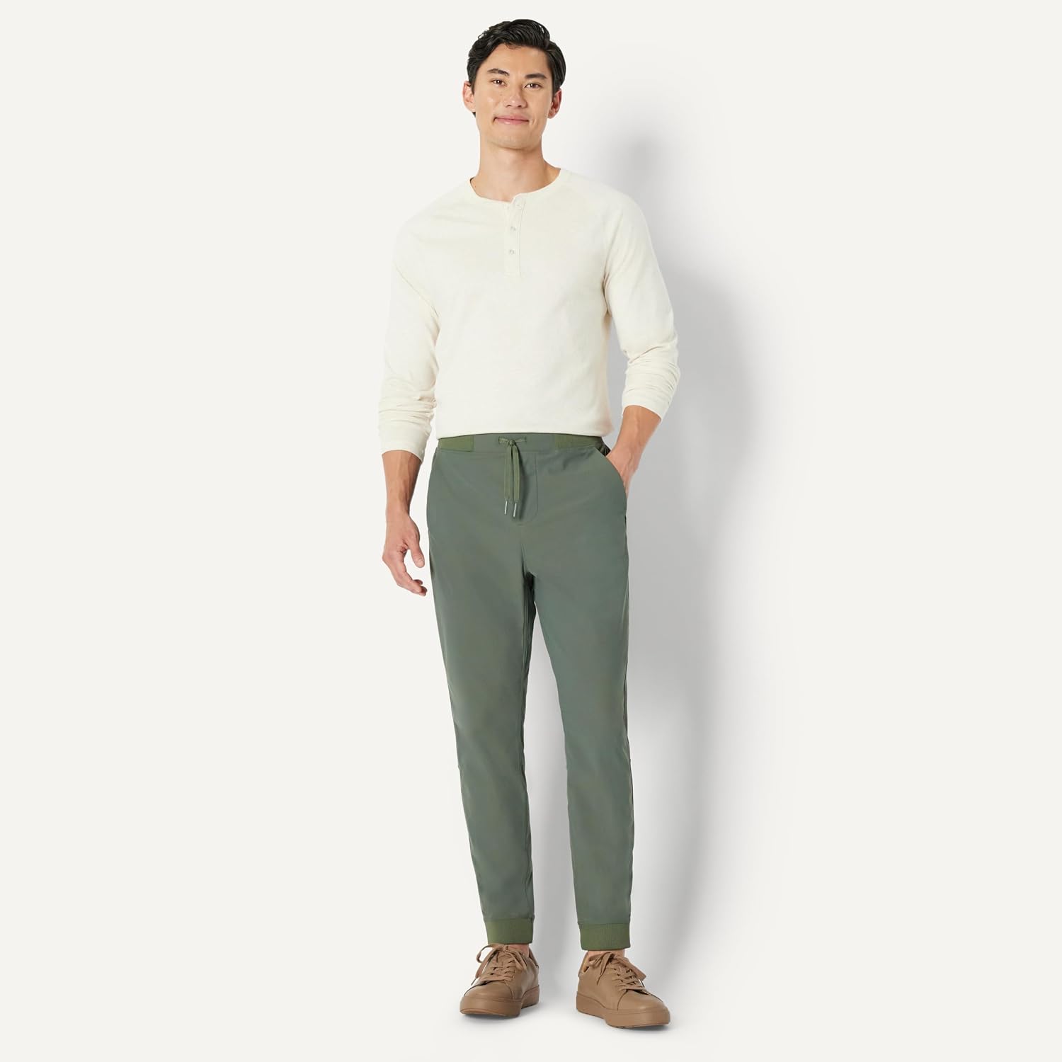 Thumbnail 4 de Amazon Essentials Men's Travel Stretch Jogger Pant
