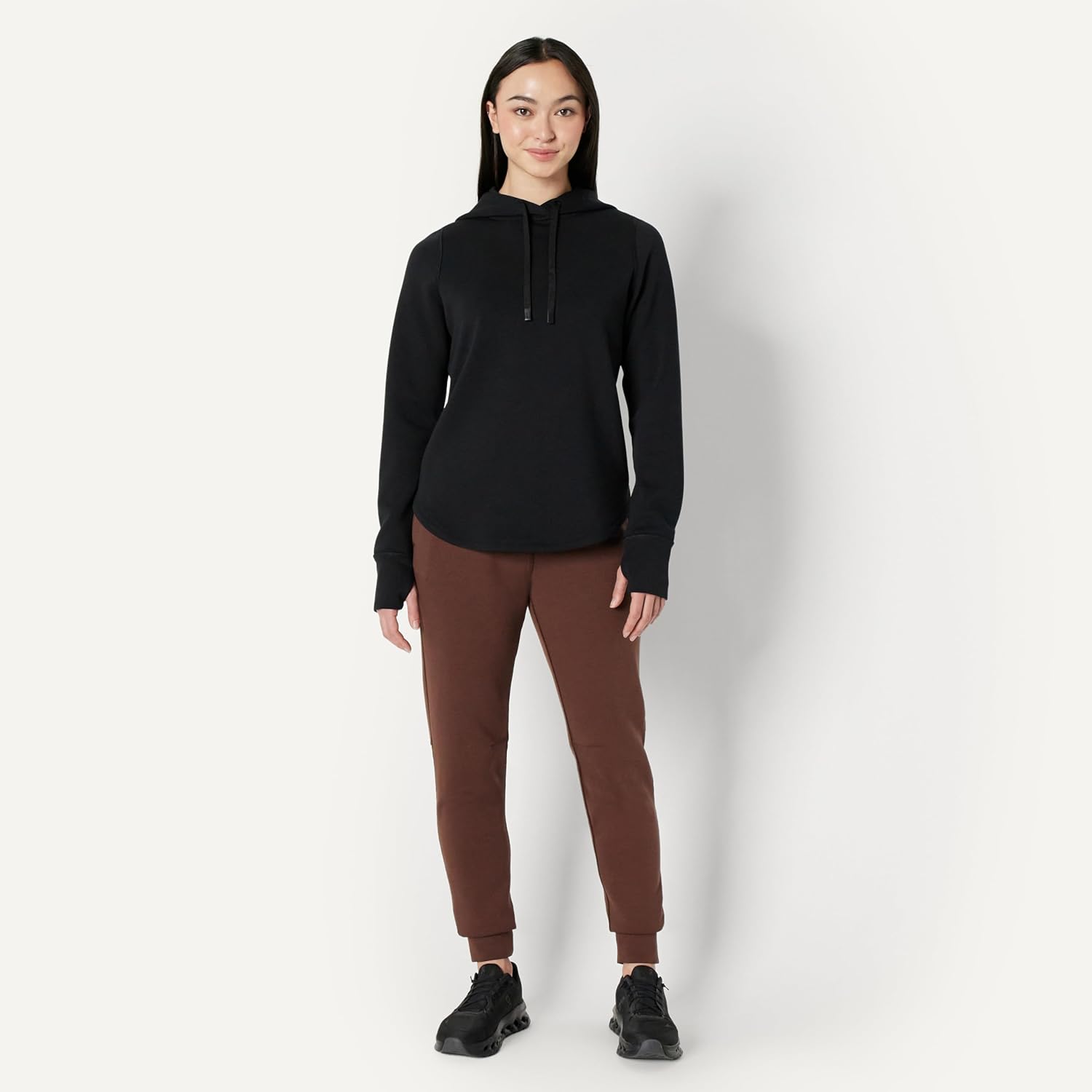 Thumbnail 4 de Amazon Essentials Women’s Active Sweat Relaxed-Fit Long-Sleeve Hoodie