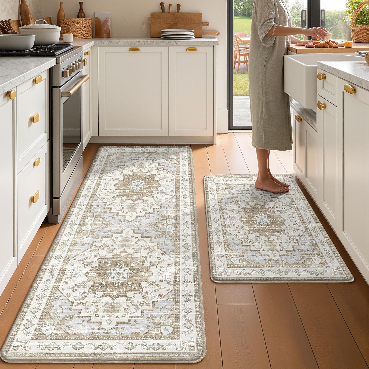 Detalle de Boho Kitchen Mats for Floor 2 Piece Set - Anti Fatigue Cushioned PVC Rugs with Non-Slip Waterproof Backing (Beige Tan, 23.6" x 39" + 23.6" x 59")
