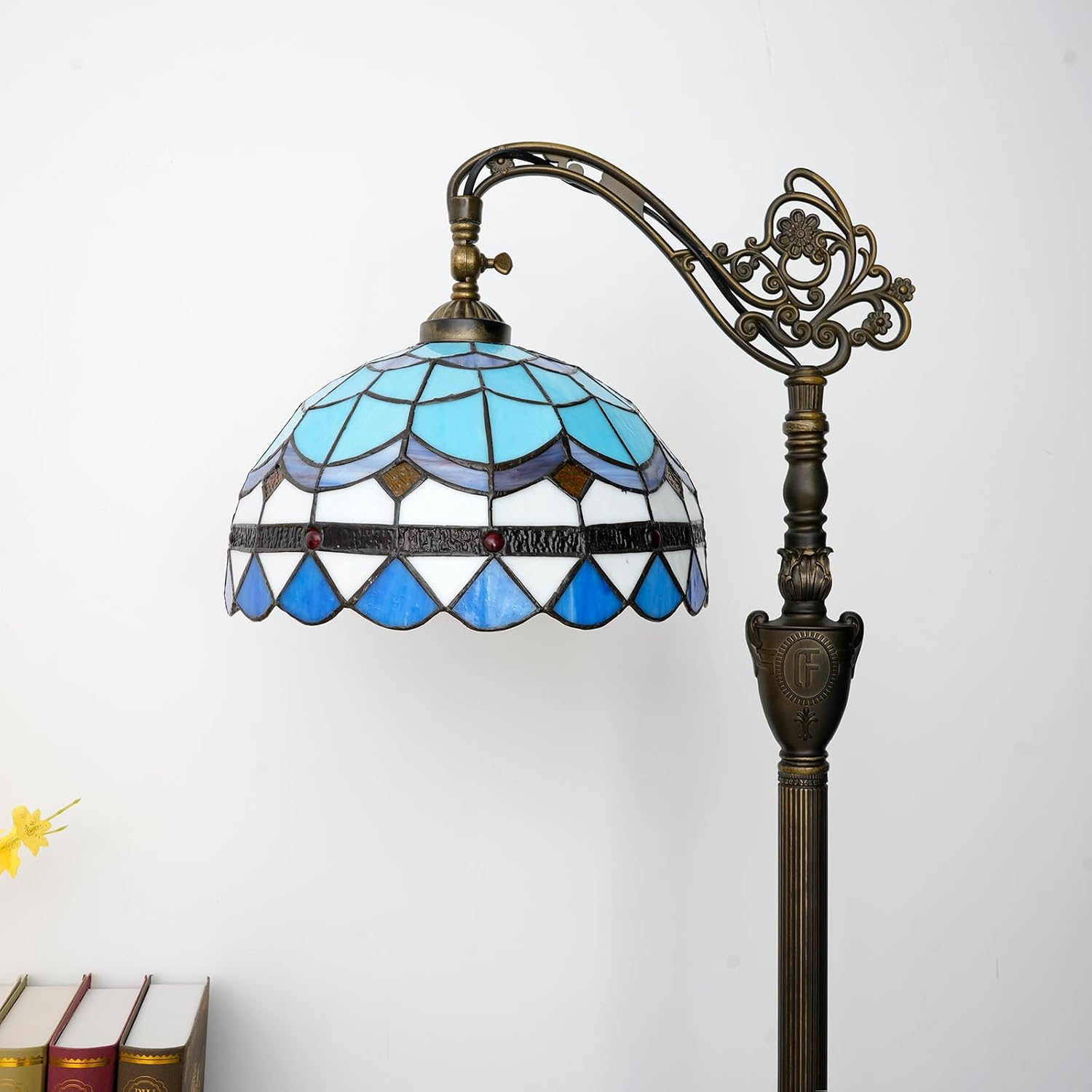 Thumbnail 6 de Tiffany Floor Lamp: Vintage Blue Stained Glass Lamp 12x12x63 in