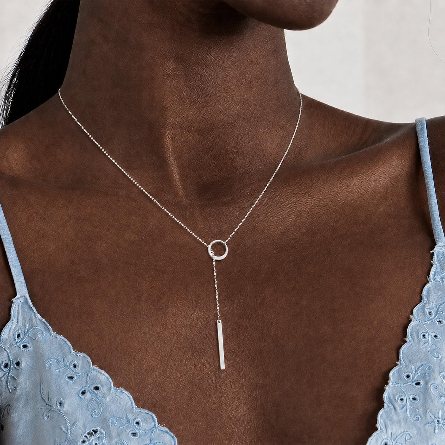 Detalle 1 de Patwes Lariat Necklace, 14K Gold Plated