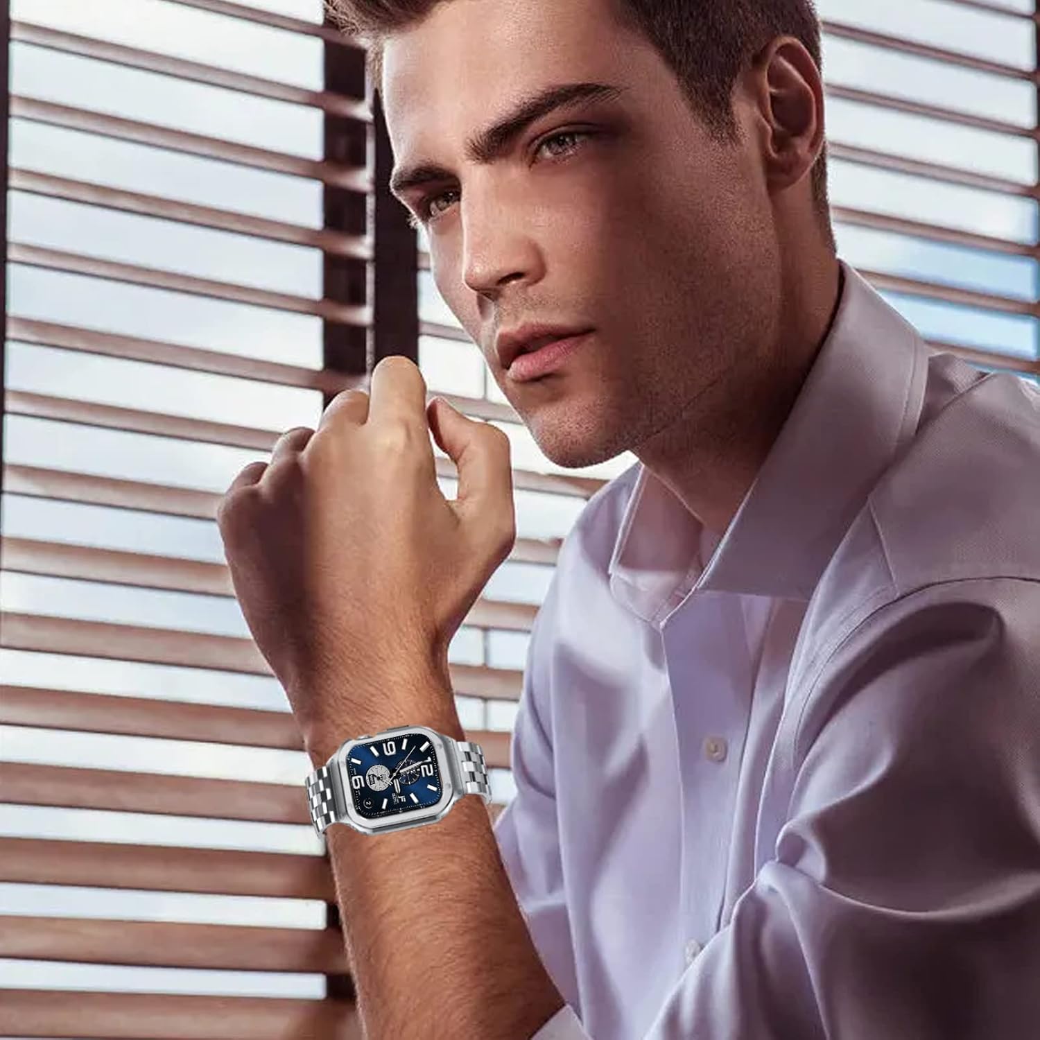 Detalle 2 de SUPLINK Stainless Steel Case with Strap for Apple Watch Ultra 3/2/1 & SE 3/2/1 & Series 11–1 (49–38mm)