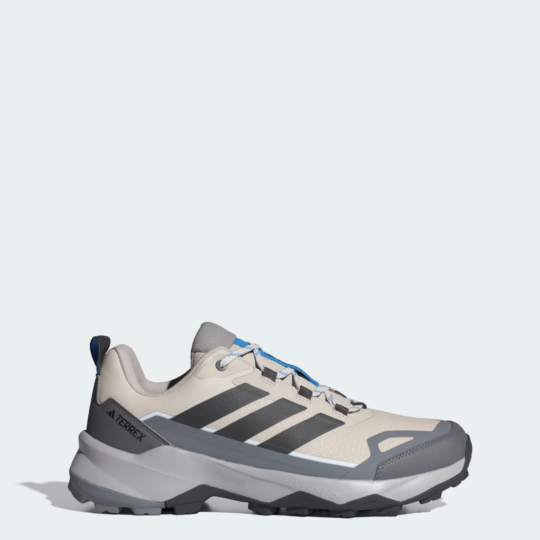 Detalle de Zapatilla de senderismo Terrex Skychaser Ax5 de Adidas — Beige