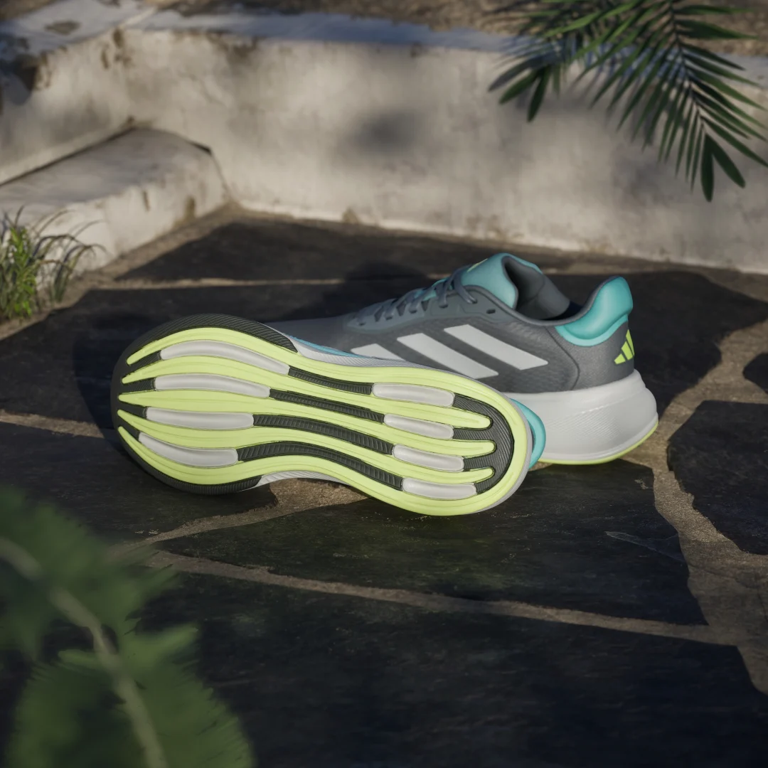 Detalle de Zapatilla Response Super de Adidas – Negro