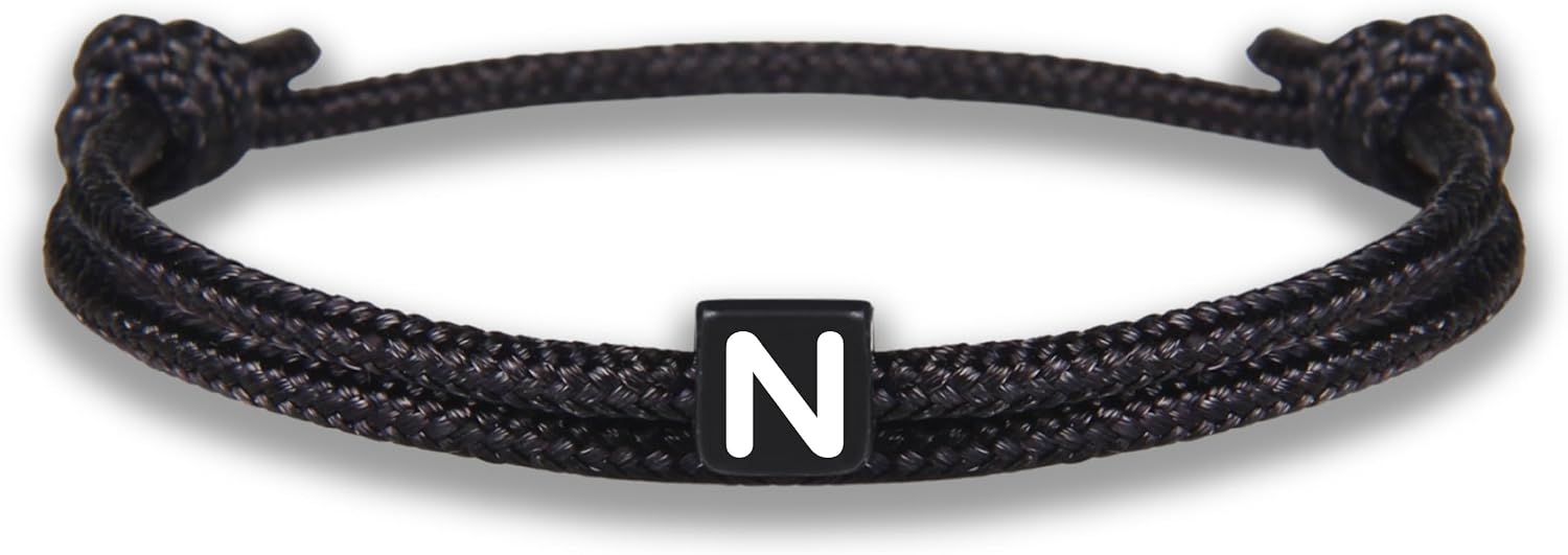 Detalle de GD GOOD.designs EST. 2015 Bracelet de corde noir ajustable (14 à 24 cm) avec lettres