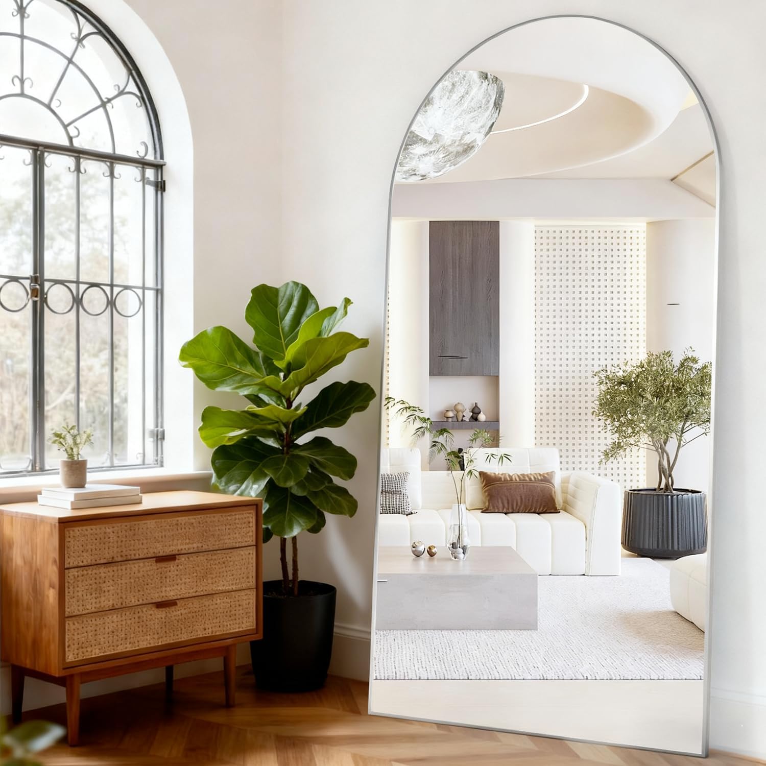 Detalle de Elemango Full length Floor Mirror, vloerspiegel met boog, aluminium frame, goud