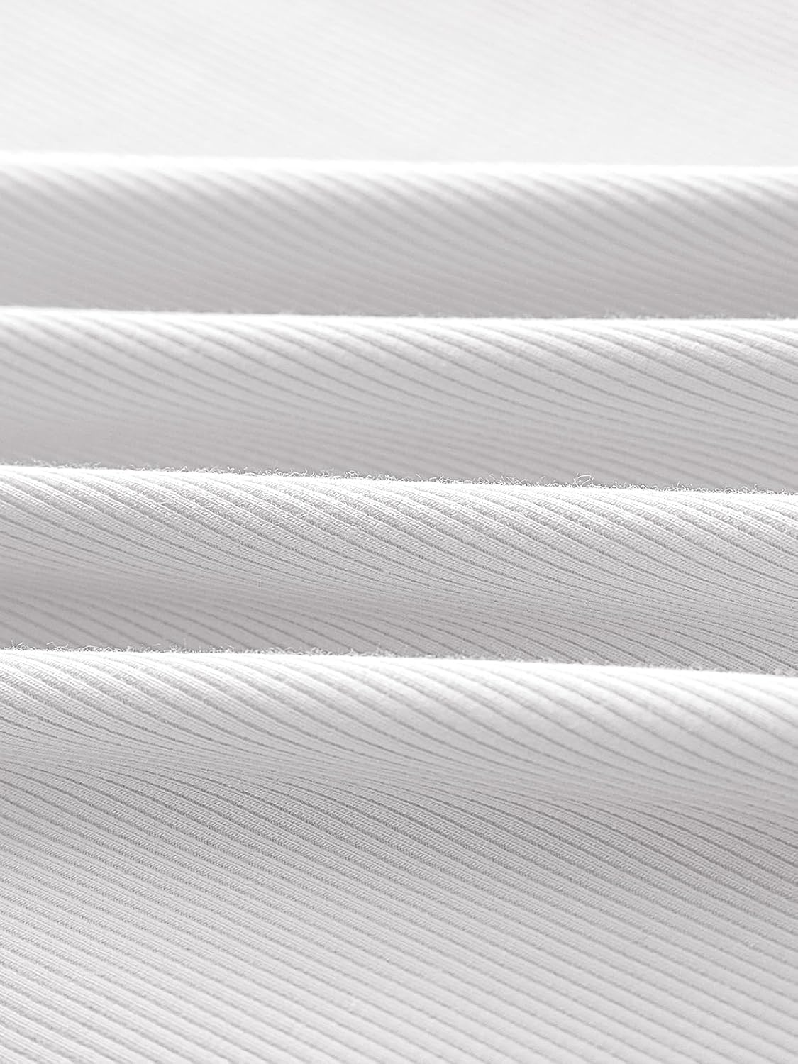Detalle de Suncife ribbad T-shirt för dam med kort ärm, smal passform och rund hals