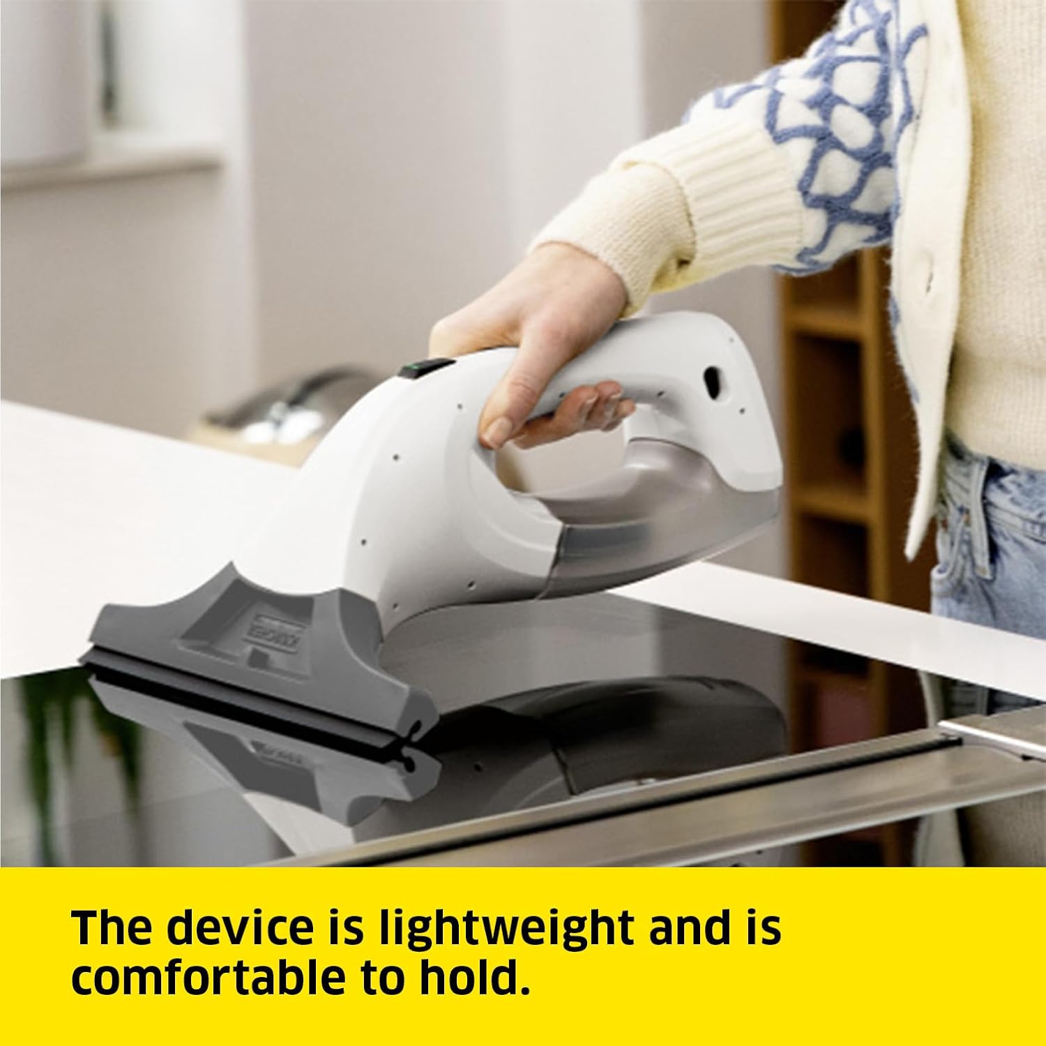 Detalle de Kärcher WV 1 Window Vac – compact condensation removal for quick, hands‑free drying