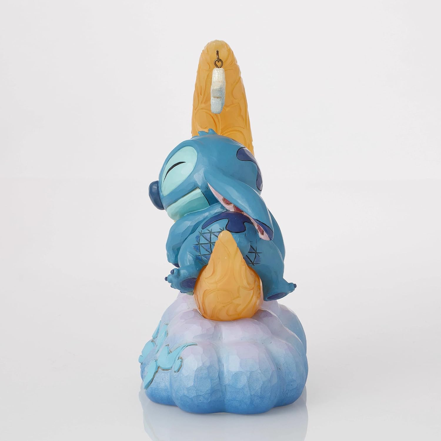Detalle de Disney Traditions Figurine de Lune Lumineuse Stitch et Scrump – édition Jim Shore