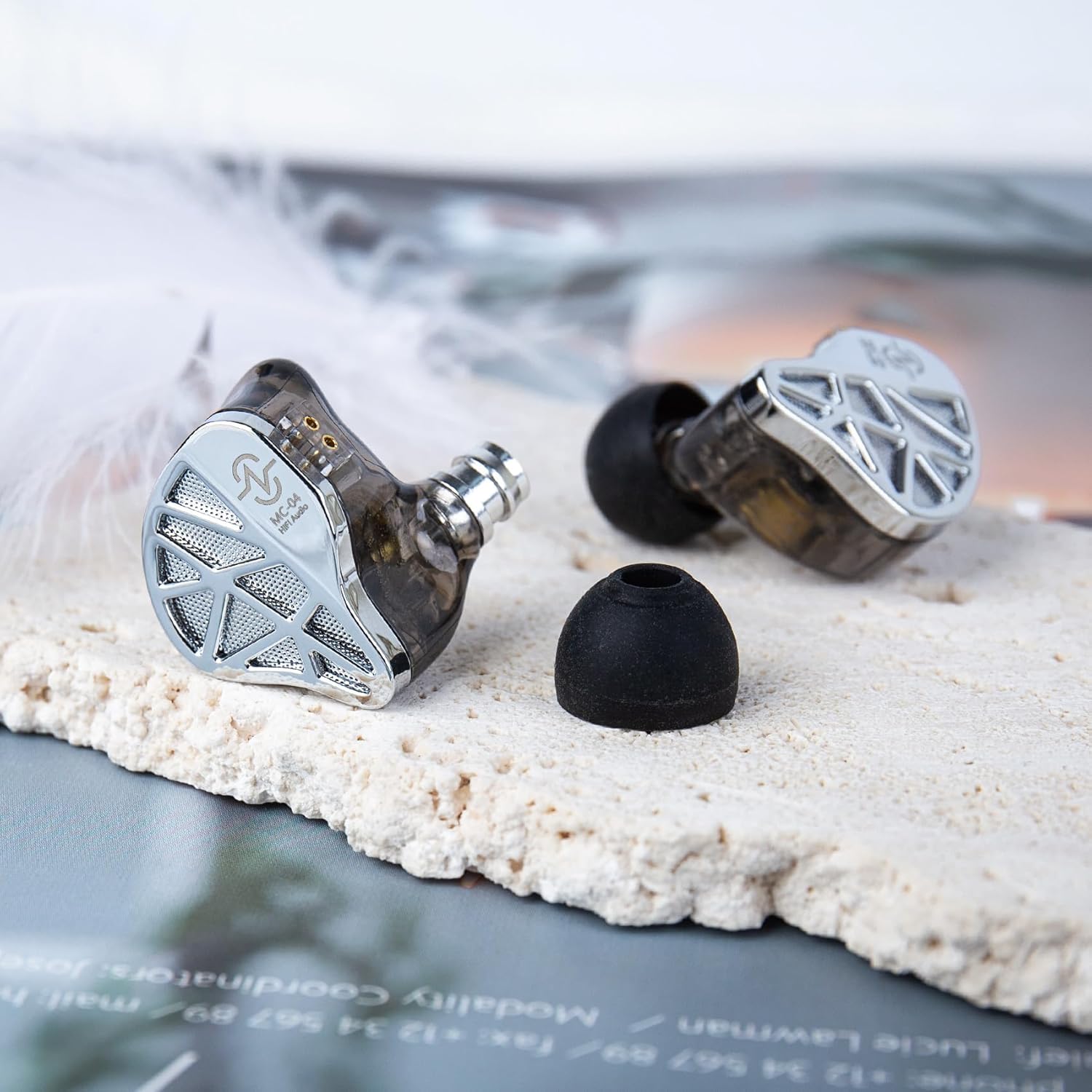 Detalle 2 de keephifi CCZ MC04 IEM: monitor in-ear 1DD+1BA con cavo OFC placcato argento e driver 10 mm per musicisti e gamer