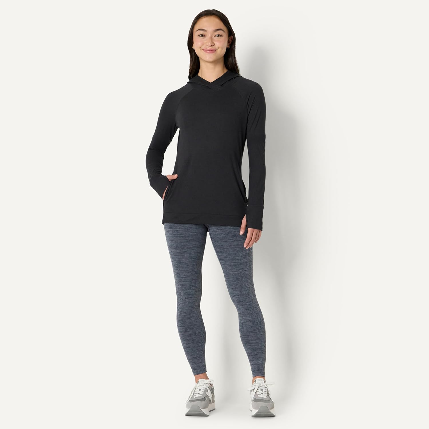 Thumbnail 4 de Amazon Essentials Damen Hoodie – leichter Trainingspullover