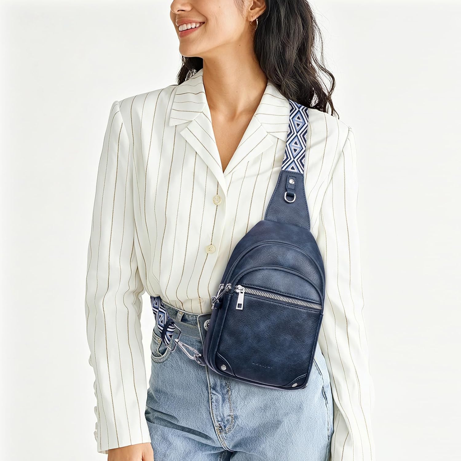 Detalle 2 de Lexiyat anti theft crossbody bag 15cm