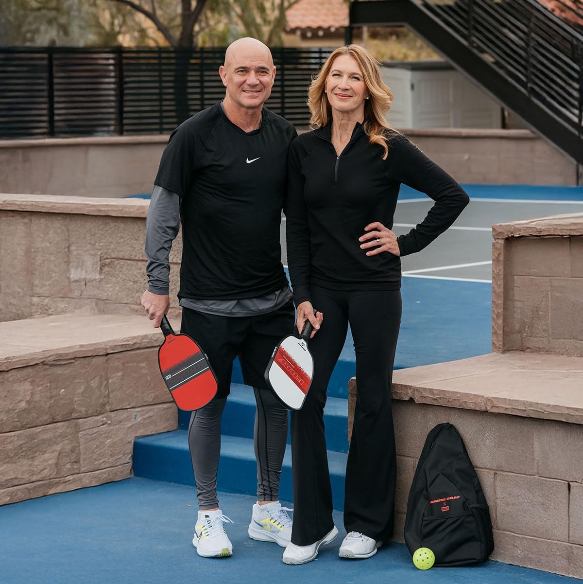 Detalle de JOOLA Pickleball Agassi x GRAF Paddle Pair – Beginner-Friendly Paddle Set with Bags and Balls