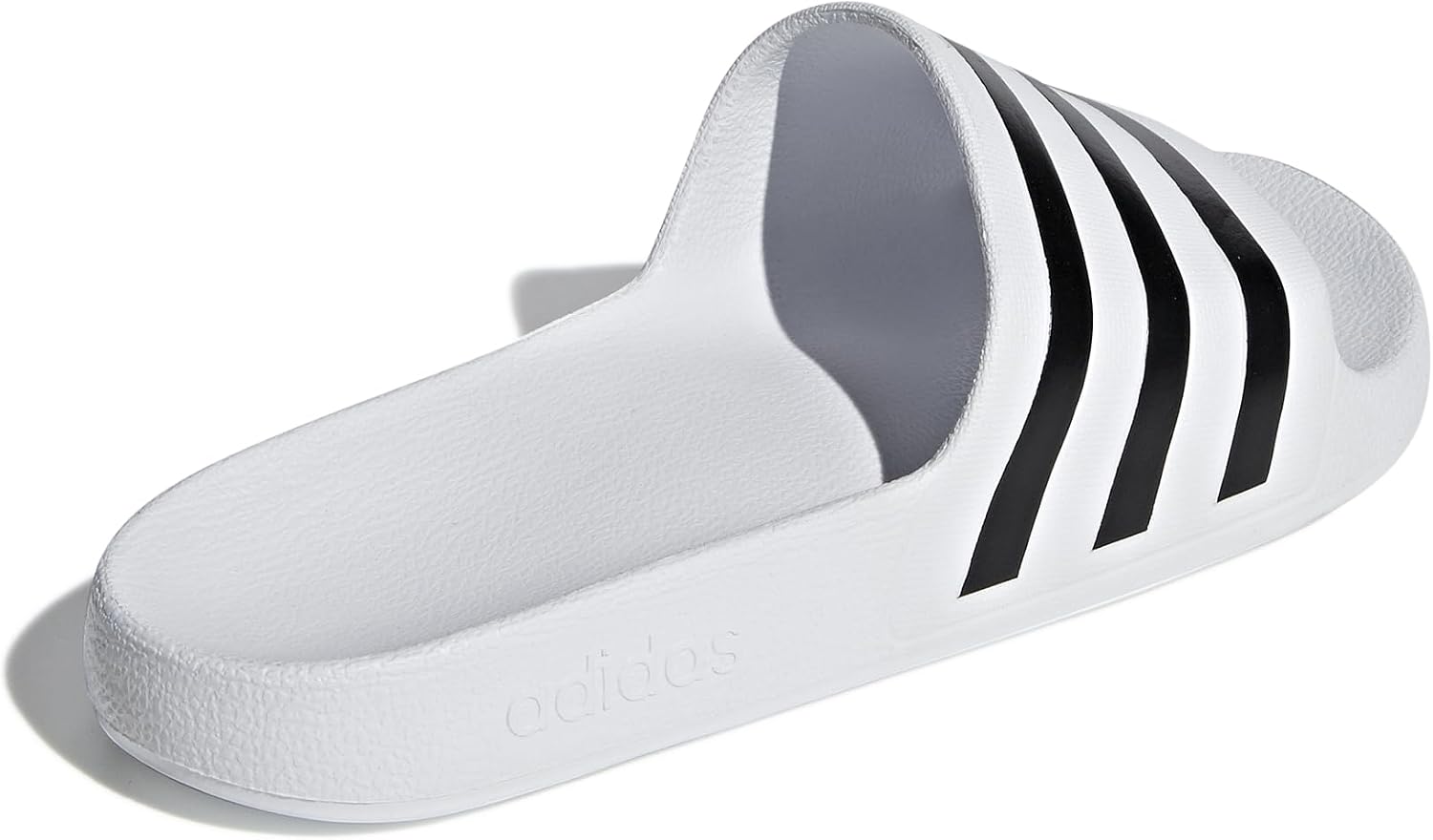 Detalle 2 de adidas Unisex Adilette Aqua Slides: Cloud White / Core Black / Cloud White, UK 5 / EU 38