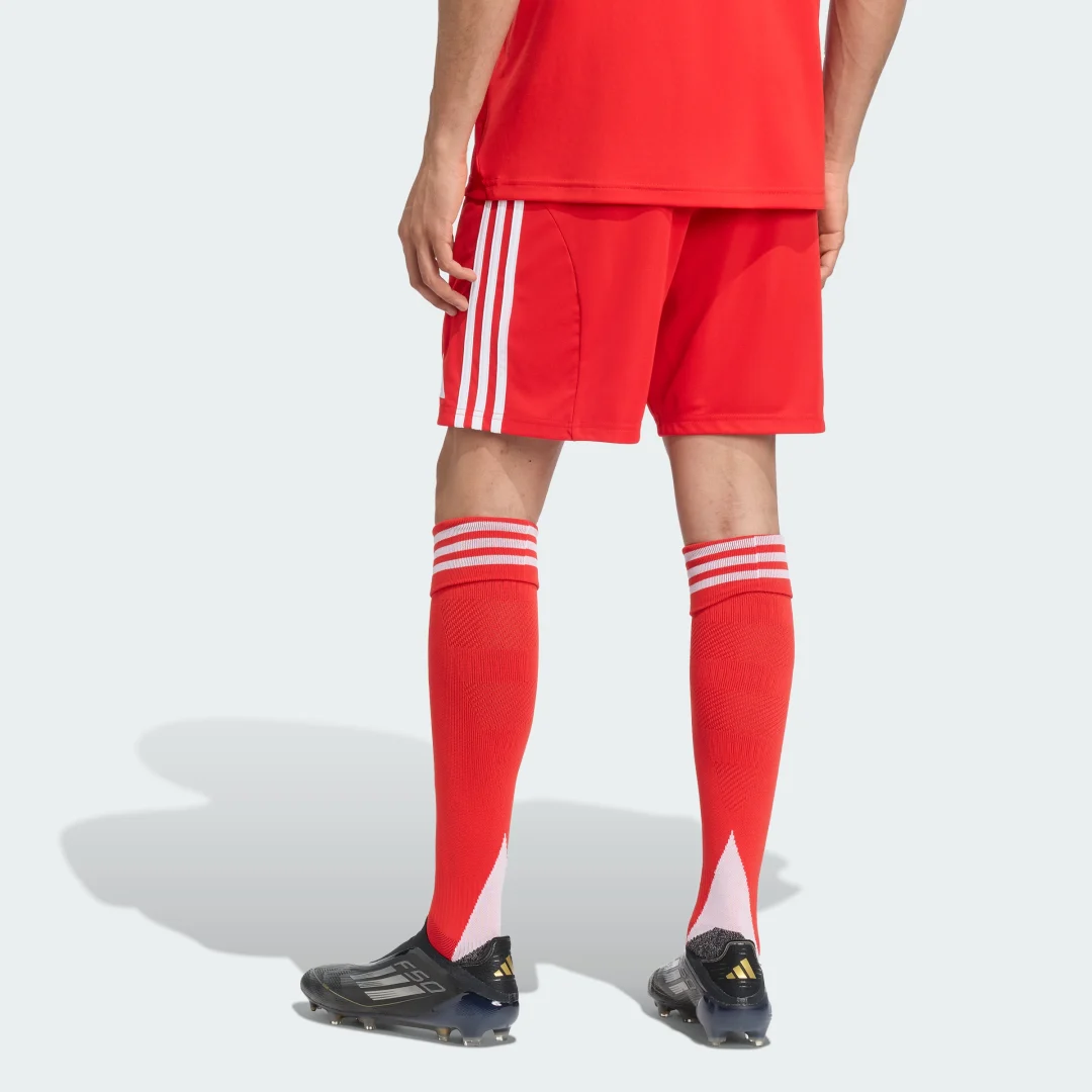 Thumbnail 1 de Pantalón corto FC Bayern 25/26 — primera equipación, Adidas (rojo)