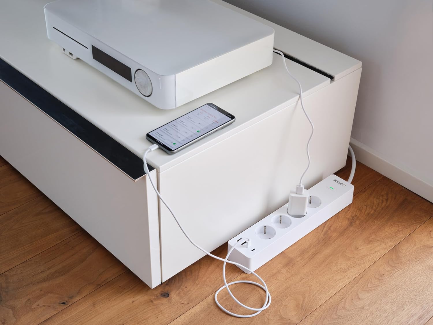 Thumbnail 4 de Ciabatta multipresa OSRAM SMART+ WiFi con 4 prese e 4 porte USB, controllo smart e misurazione dei consumi