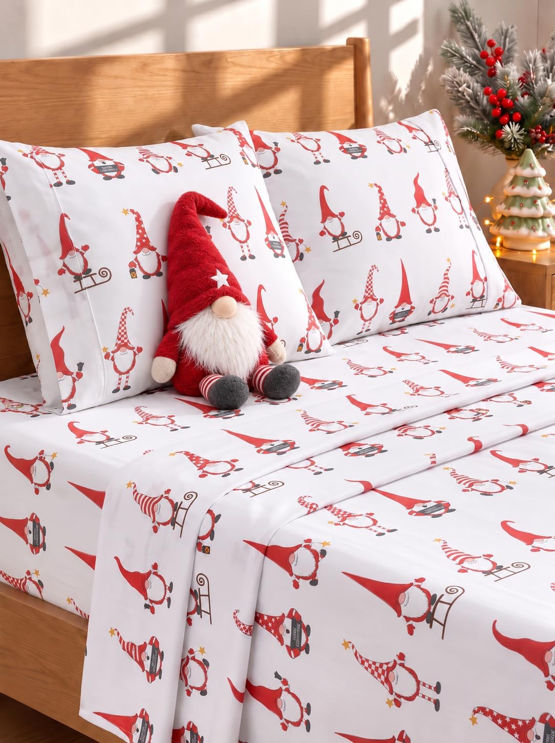 Detalle de CGK Unlimited Holiday Gnomes Red Full Sheet Set, Brushed Microfibre