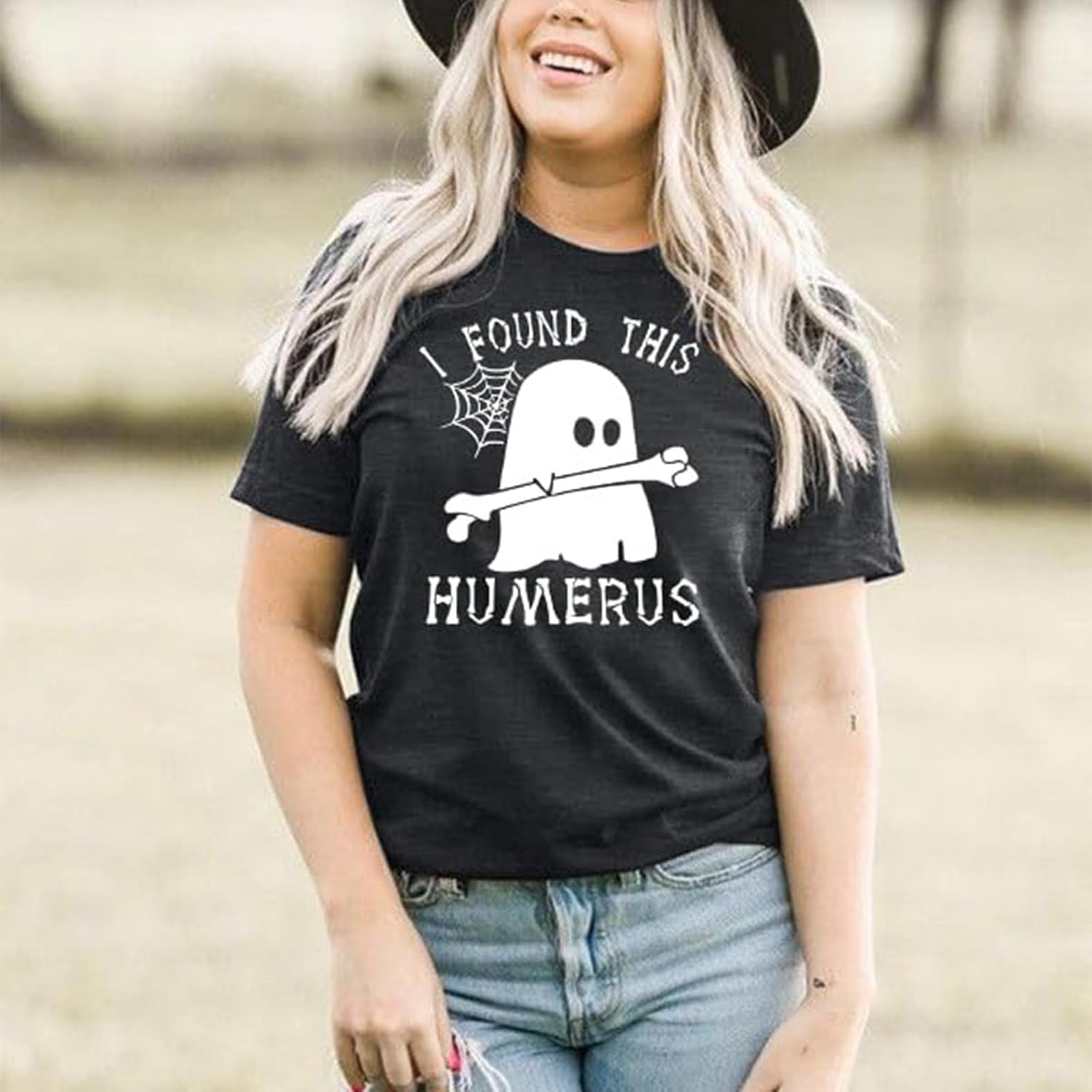 Detalle 1 de SUPEYA Halloween Ghost Graphic T-Shirt for Women, Short-Sleeve Spooky Season Tee