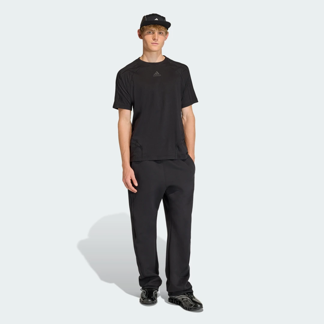 Detalle de Camiseta Clásica Cutline – Adidas
