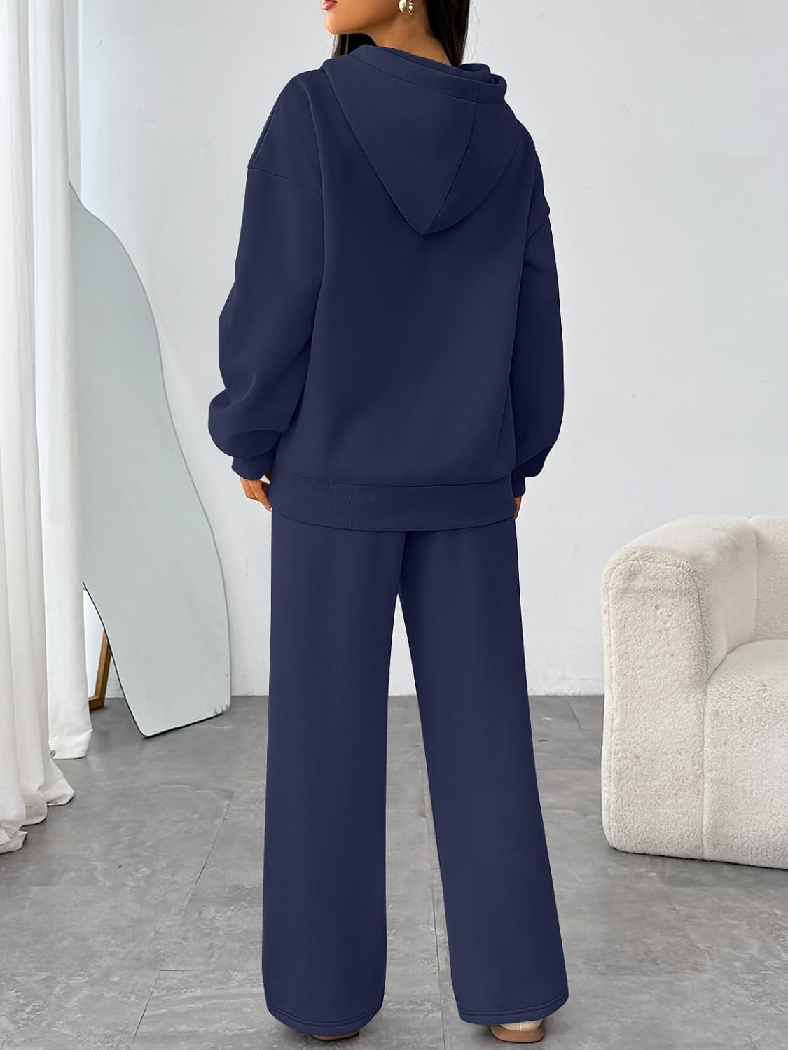 Detalle 2 de Trendy Queen Women's Lounge Set in Cotton-Blend Fleece